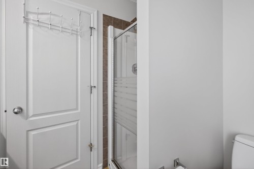 20707 56 Avenue, Edmonton, AB - Indoor Photo Showing Bathroom