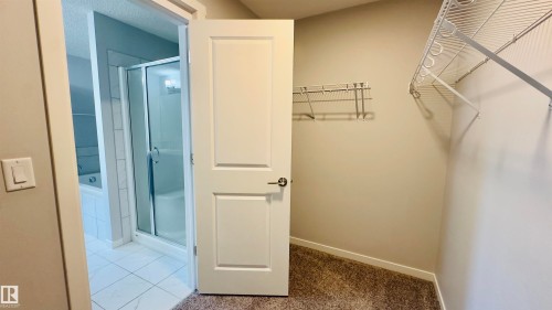 932 Mcconachie Blvd, Edmonton, AB - Indoor Photo Showing Bathroom