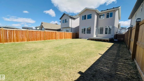 932 Mcconachie Blvd, Edmonton, AB - Outdoor