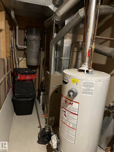 4804 Landsdowne Avenue, Blackfalds, AB - Indoor Photo Showing Basement