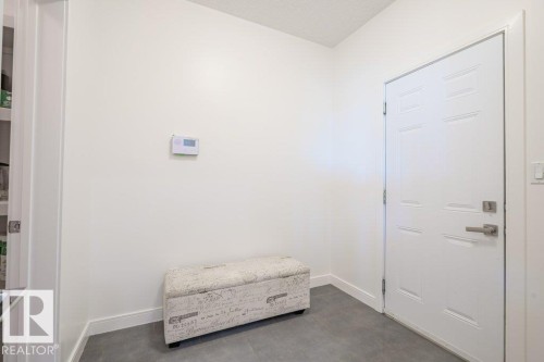3386 Cutler Crescent, Edmonton, AB - Indoor