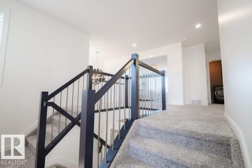 3386 Cutler Crescent, Edmonton, AB - Indoor Photo Showing Other Room