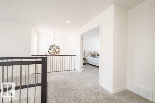 3386 Cutler Crescent, Edmonton, AB - Indoor Photo Showing Other Room