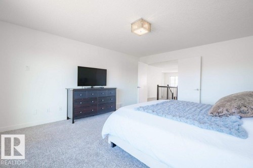 3386 Cutler Crescent, Edmonton, AB - Indoor Photo Showing Bedroom