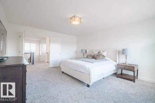 3386 Cutler Crescent, Edmonton, AB - Indoor Photo Showing Bedroom