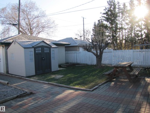 6832 83 Avenue, Edmonton, AB - Outdoor