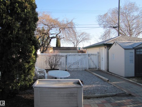 6832 83 Avenue, Edmonton, AB - Outdoor