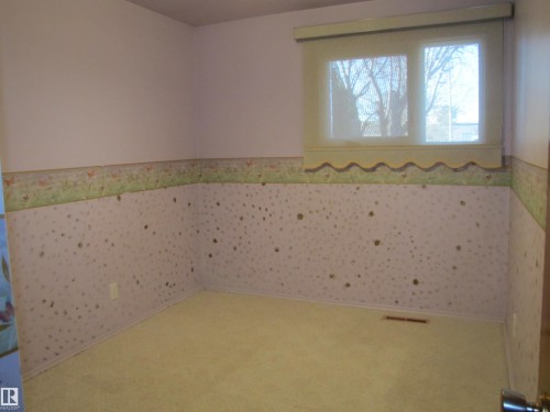 6832 83 Avenue, Edmonton, AB - Indoor