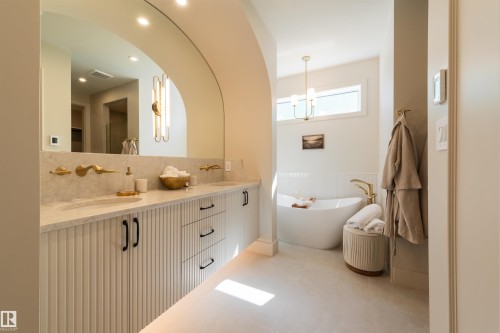 8 Jardin Place, St. Albert, AB - Indoor Photo Showing Bathroom