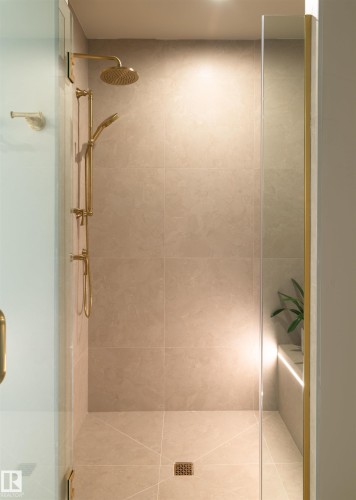 8 Jardin Place, St. Albert, AB - Indoor Photo Showing Bathroom