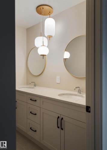8 Jardin Place, St. Albert, AB - Indoor Photo Showing Bathroom