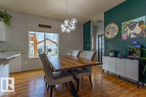 1676 Tomlinson Common, Edmonton, AB - Indoor Photo Showing Dining Room