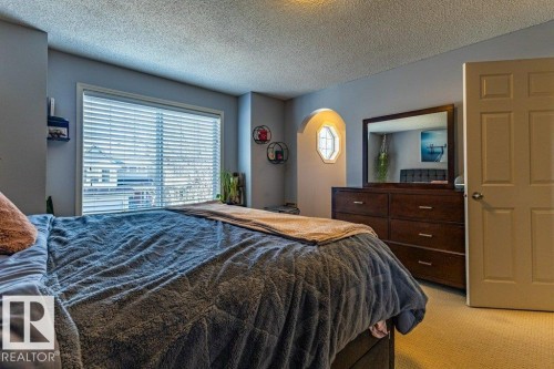 1676 Tomlinson Common, Edmonton, AB - Indoor Photo Showing Bedroom