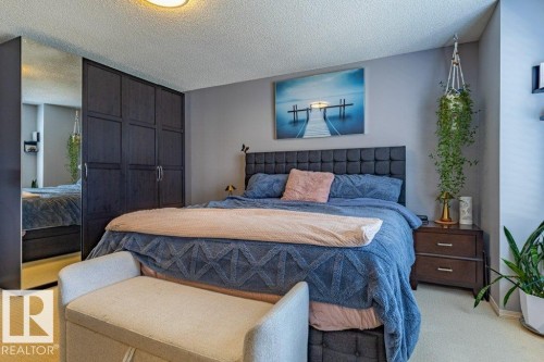1676 Tomlinson Common, Edmonton, AB - Indoor Photo Showing Bedroom