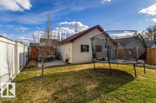 1676 Tomlinson Common, Edmonton, AB - Outdoor