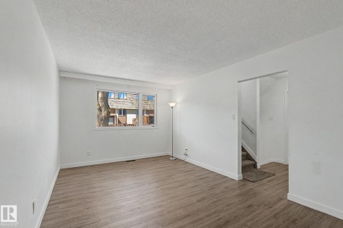 3317 107 Avenue, Edmonton, AB - Indoor Photo Showing Other Room