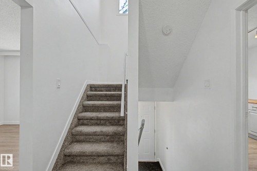 3317 107 Avenue, Edmonton, AB - Indoor Photo Showing Other Room