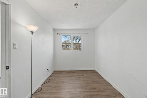 3317 107 Avenue, Edmonton, AB - Indoor Photo Showing Other Room