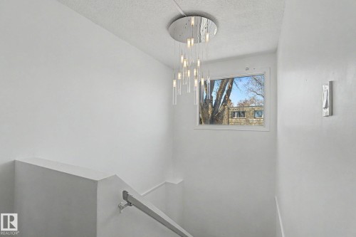 3317 107 Avenue, Edmonton, AB - Indoor Photo Showing Other Room
