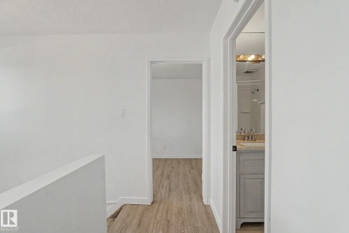 3317 107 Avenue, Edmonton, AB - Indoor Photo Showing Other Room