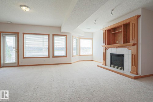 16203 89 Street, Edmonton, AB - Indoor With Fireplace