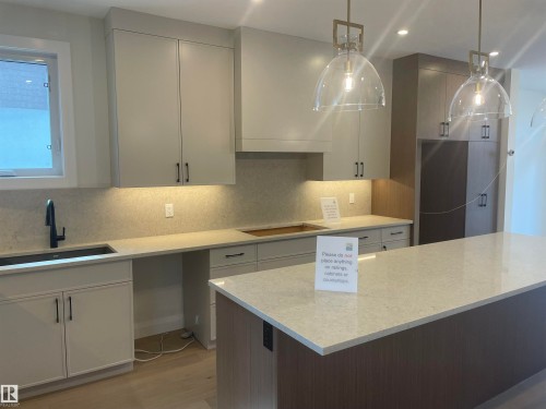 Image quality insufficient for description - 14344 92A Avenue, Edmonton, AB - Outdoor