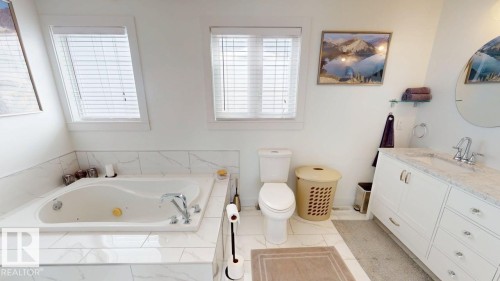 4116 55C Ave, Drayton Valley, AB - Indoor Photo Showing Bathroom