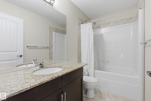 39 Greenbury Boulevard, Spruce Grove, AB - Indoor Photo Showing Bathroom