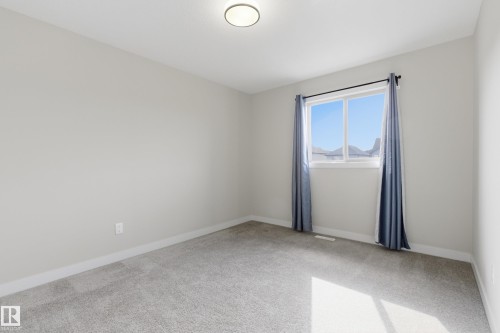 39 Greenbury Boulevard, Spruce Grove, AB - Indoor Photo Showing Other Room