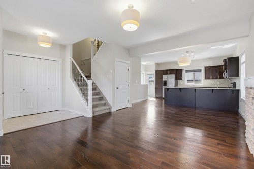 39 Greenbury Boulevard, Spruce Grove, AB - Indoor Photo Showing Kitchen