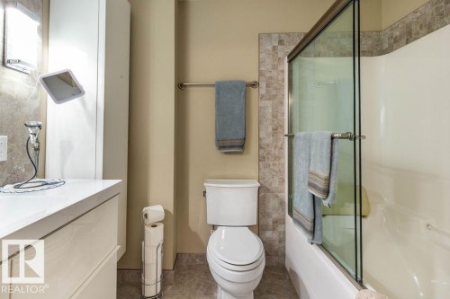 301 9707 105 Street, Edmonton, AB - Indoor Photo Showing Bathroom