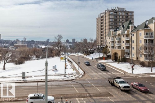 301 9707 105 Street, Edmonton, AB - Outdoor