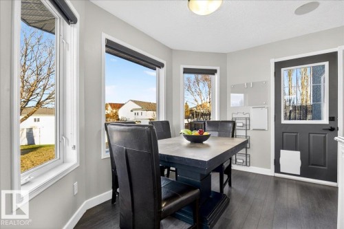 22 Harvest Bay, Stony Plain, AB - Indoor Photo Showing Dining Room