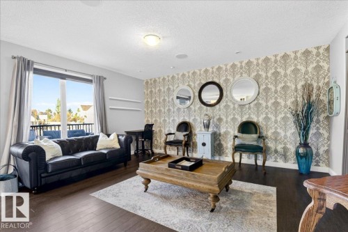 22 Harvest Bay, Stony Plain, AB - Indoor Photo Showing Living Room
