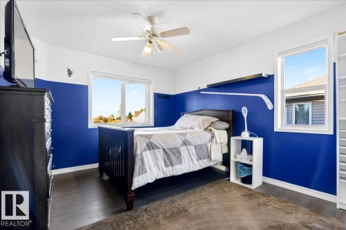 22 Harvest Bay, Stony Plain, AB - Indoor Photo Showing Bedroom