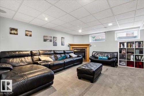 22 Harvest Bay, Stony Plain, AB - Indoor Photo Showing Other Room