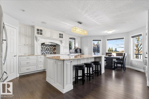 22 Harvest Bay, Stony Plain, AB - Indoor Photo Showing Kitchen With Upgraded Kitchen