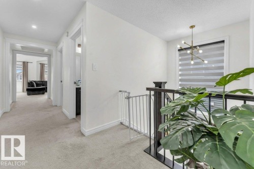 2107 14 Avenue, Edmonton, AB - Indoor