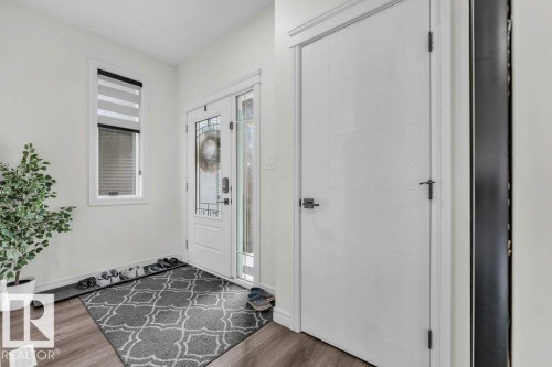 2107 14 Avenue, Edmonton, AB - Indoor