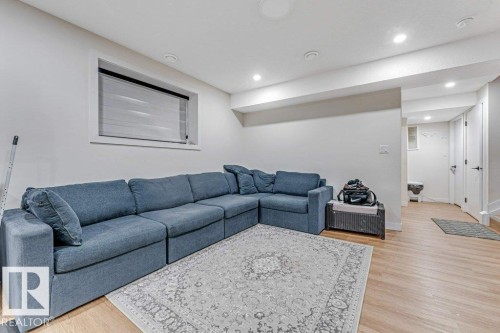 2107 14 Avenue, Edmonton, AB - Outdoor With View