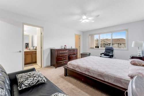 3048 16 Avenue, Edmonton, AB - Indoor Photo Showing Bedroom