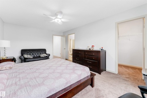 3048 16 Avenue, Edmonton, AB - Indoor Photo Showing Bedroom