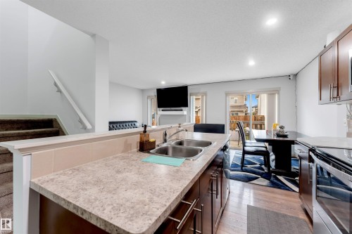 3048 16 Avenue, Edmonton, AB - Indoor Photo Showing Kitchen With Double Sink
