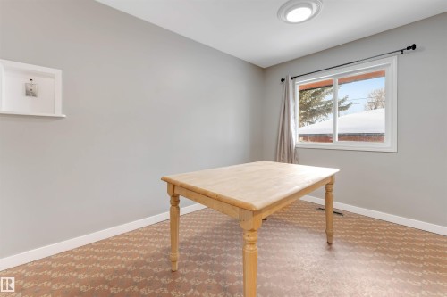 Dining area with baseboards - 12202 45 Street, Edmonton, AB - Indoor Photo Showing Other Room