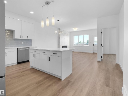 5225 47 Ave, Calmar, AB - Indoor Photo Showing Other Room