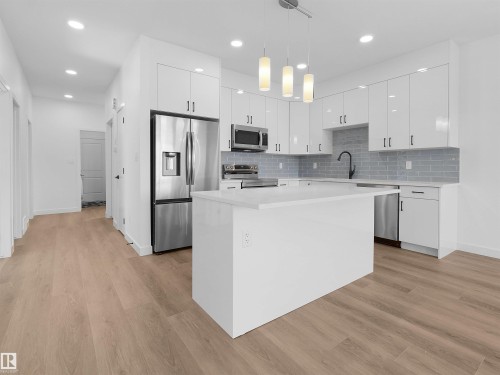 5225 47 Ave, Calmar, AB - Indoor Photo Showing Kitchen With Stainless Steel Kitchen With Upgraded Kitchen