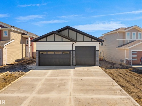 5225 47 Ave, Calmar, AB - Outdoor