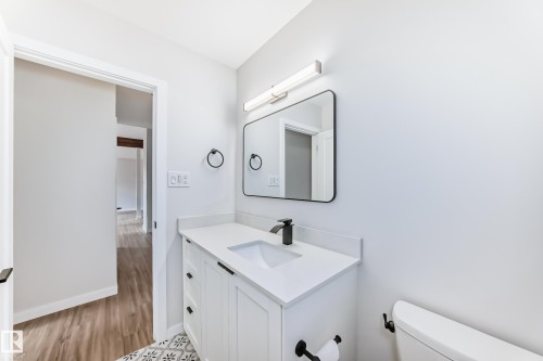 4916 116A Street, Edmonton, AB - Indoor Photo Showing Bathroom