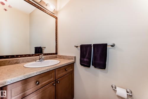 12308 117 Avenue, Edmonton, AB - Indoor Photo Showing Bathroom