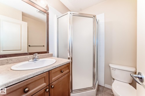 12308 117 Avenue, Edmonton, AB - Indoor Photo Showing Bathroom